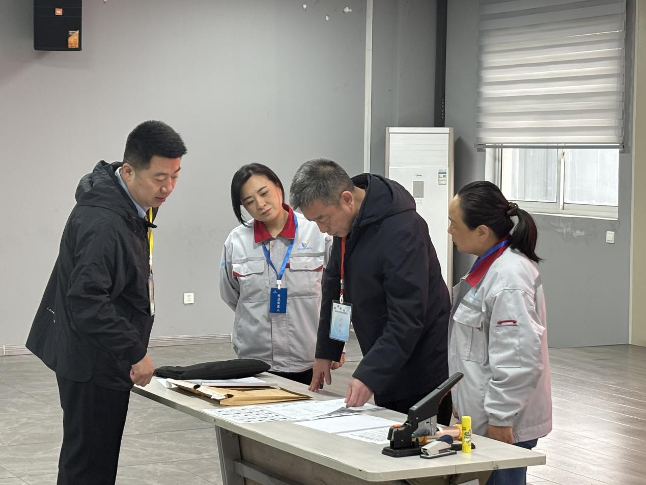 華翔集團成功舉辦2025年度第一批 高級造型工職業技能等級認定考試
